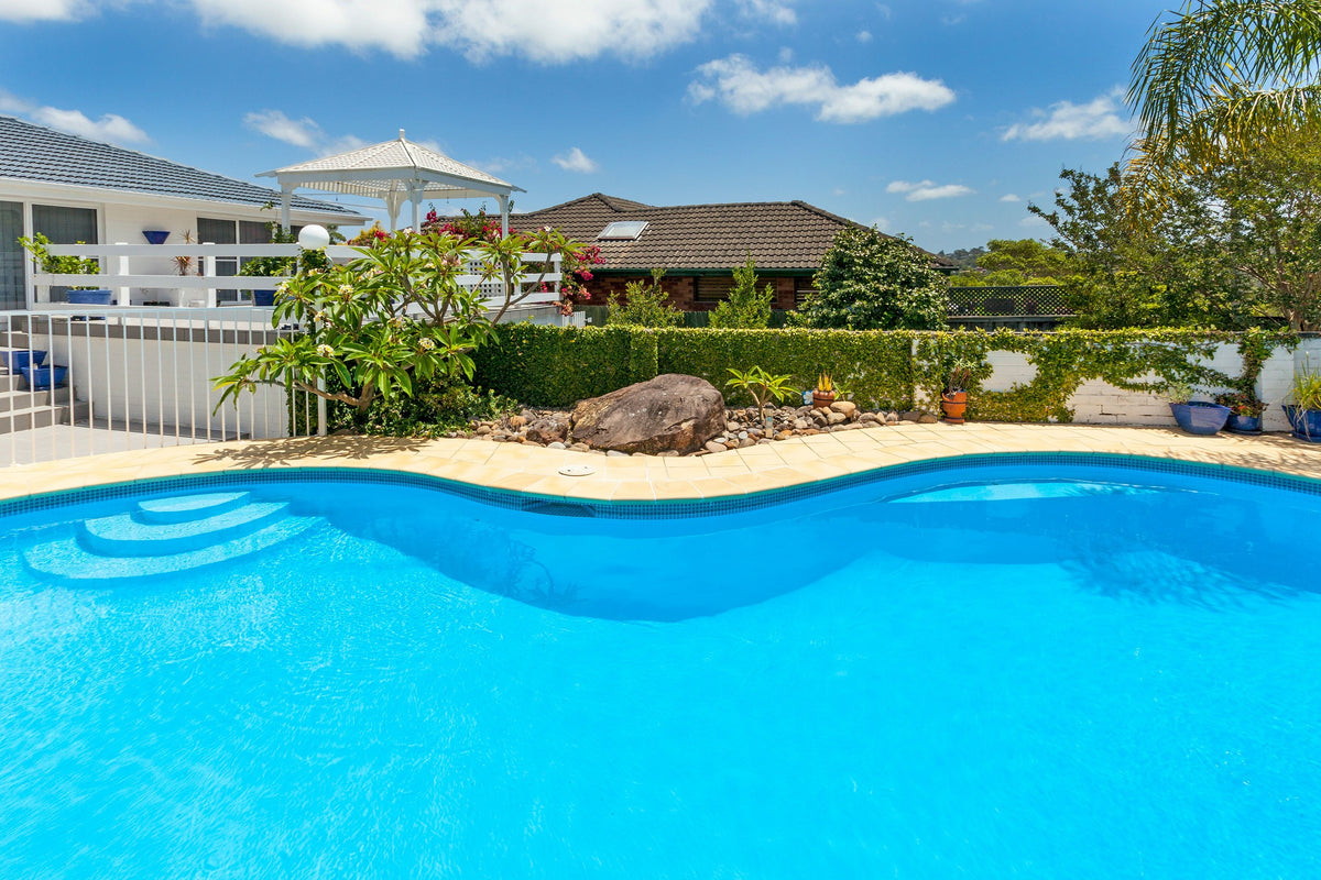 LUXAPOOL Epoxy Pool Coating  - Pacific Blue